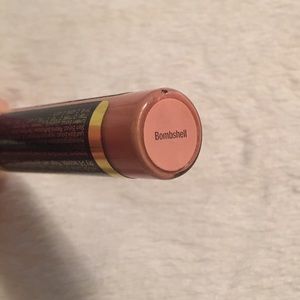 *SOLD* on another site. LipSense in Bombshell NWT / sealed! 💄 reduced shipping!